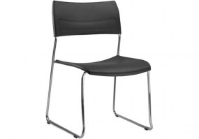 Cadeira-fixa-Nina-coletiva-empilhável-Frisokar-Preta-estrutura-cromada-HS-Móveis8
