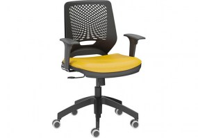Cadeira-giratória-Beezi-braços-reguláveis-base-nylon-piramidal-Plaxmetal-HS-Móveis2