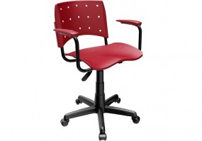 Cadeira-giratória-Ergoplax-com-braço-base-preta-assento-encosto-vermelha-HS-Moveis