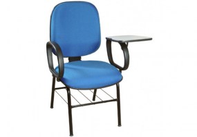 Cadeira-universitária-diretor-4-pés-com-grade-tecido-azul-HS-Móveis